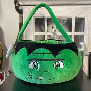 Frankenstein green candy bucket kids candy trick r treat bucket
